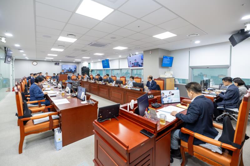 제385회 임시회 제2차 건설교통위원회