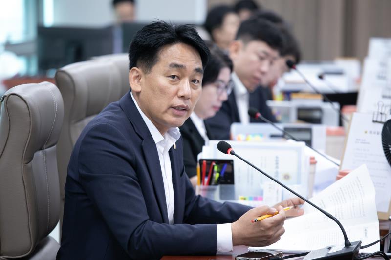 제385회 임시회 제1차 교육행정위원회