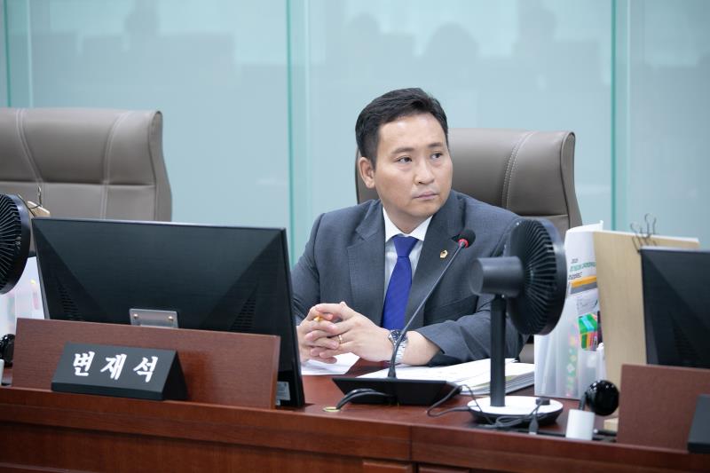 제385회 임시회 제1차 교육행정위원회
