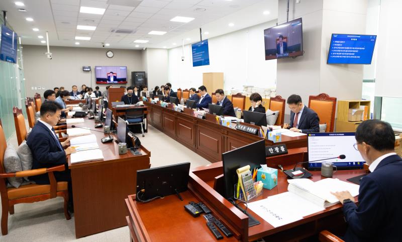 제385회 임시회 제1차 교육기획위원회