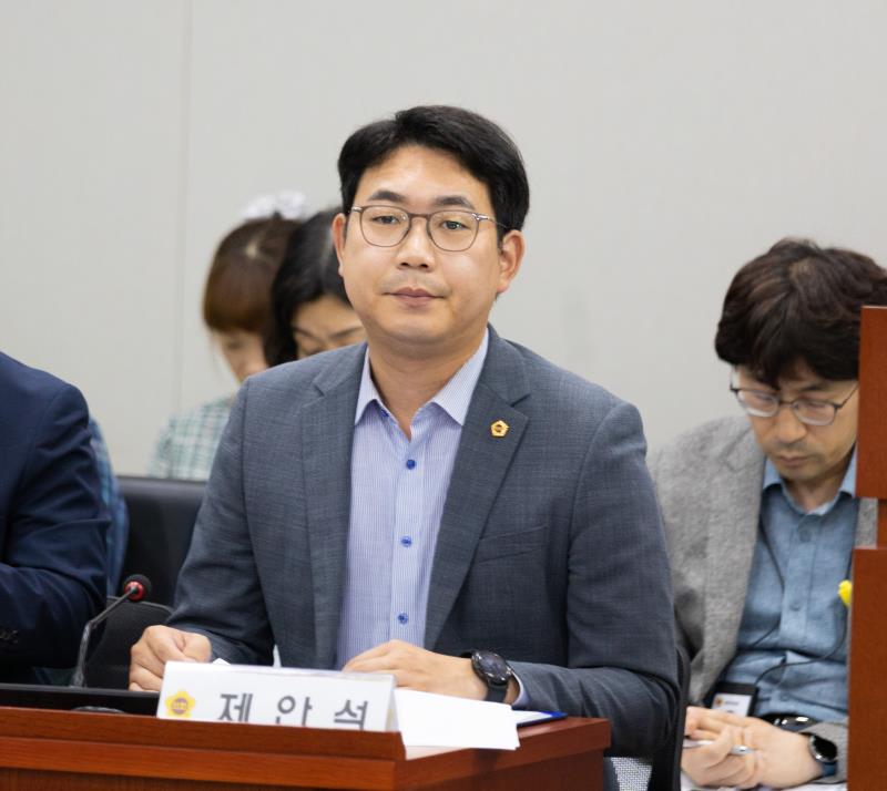 제385회 임시회 제1차 교육기획위원회_3