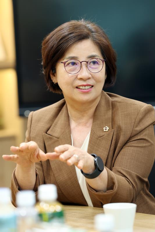 김진경 의장 치매노인 구강보건 관련 정책 정담회_7