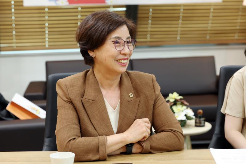 김진경 의장 치매노인 구강보건 관련 정책 정담회_10
