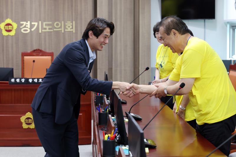 황대호 문화체육관광위원장 최재형고려인민족학교 아리랑무용단 정담회_3