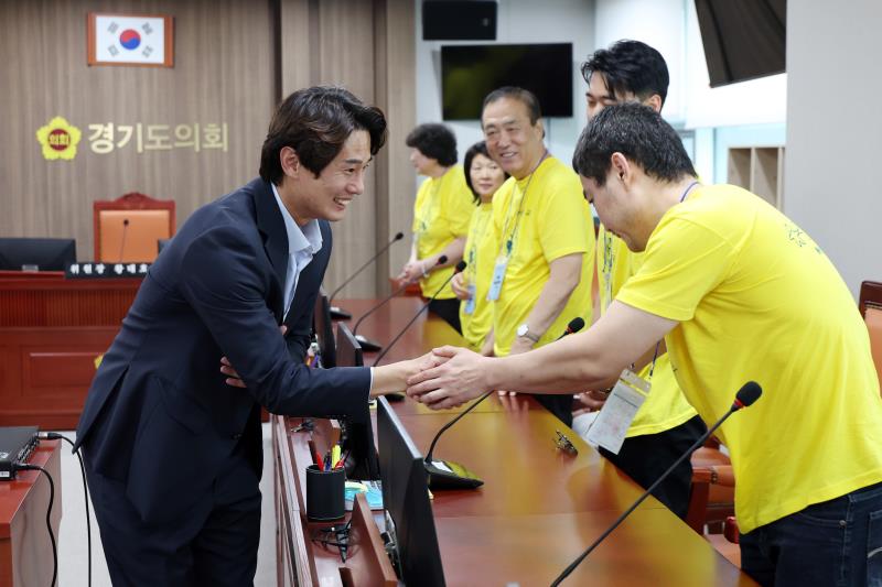 황대호 문화체육관광위원장 최재형고려인민족학교 아리랑무용단 정담회_5