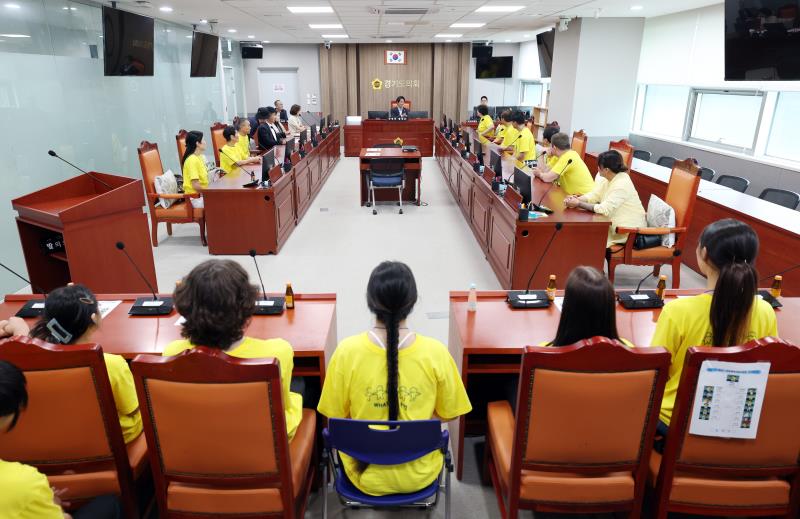황대호 문화체육관광위원장 최재형고려인민족학교 아리랑무용단 정담회_10
