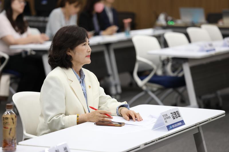 청년과 청소년의 경기도 정책참여 활성화 방안 모색 정책토론회_10