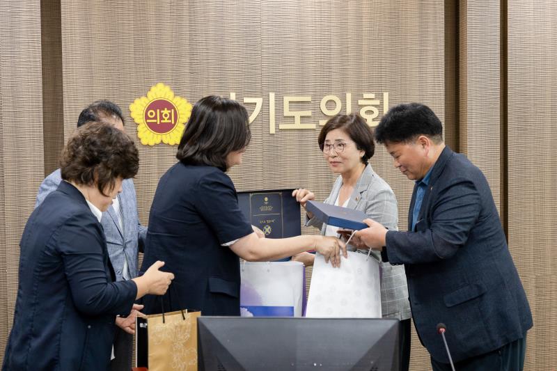 김해형초고령노인정책연구회 선진기관 방문_8