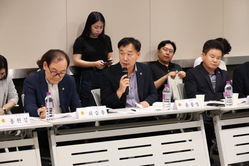 2025년도 제2회 경기도청 추경 예산(안) 심사 대비 경기도의회 예산결산특별위원회 사전설명회_5