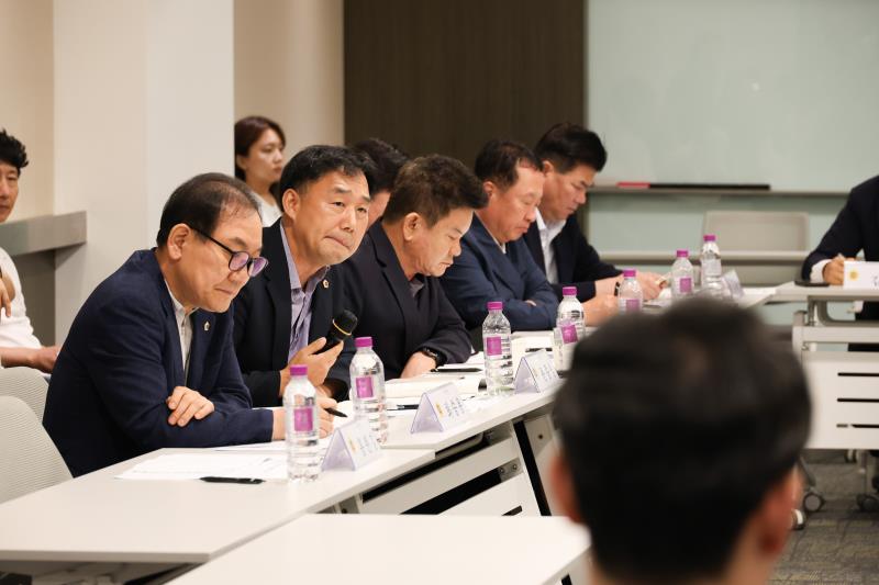 2025년도 제2회 경기도청 추경 예산(안) 심사 대비 경기도의회 예산결산특별위원회 사전설명회_7