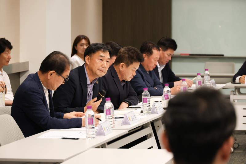 2025년도 제2회 경기도청 추경 예산(안) 심사 대비 경기도의회 예산결산특별위원회 사전설명회_8