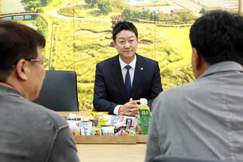 경기도의회 김진경의장 지역발전유공자 표창 수여_5