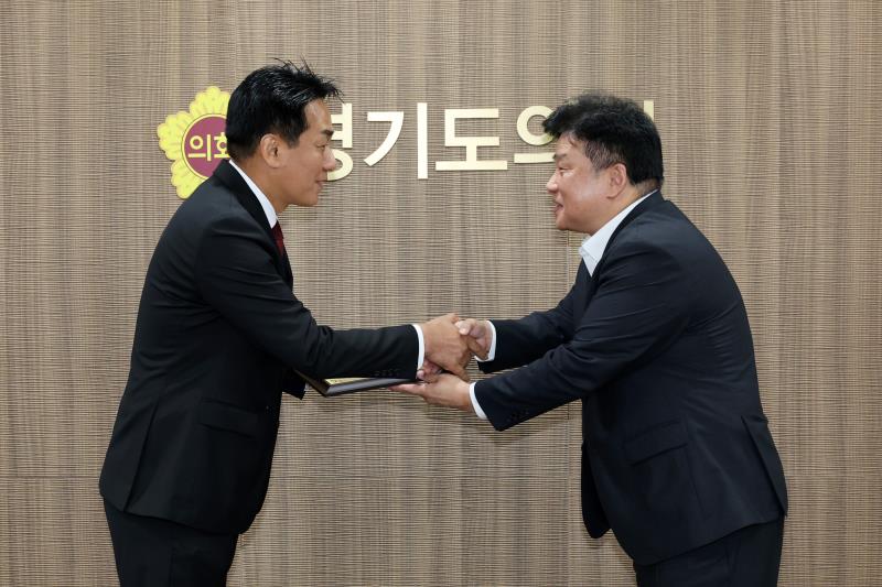 의회운영위원회 감사패 전달식_3