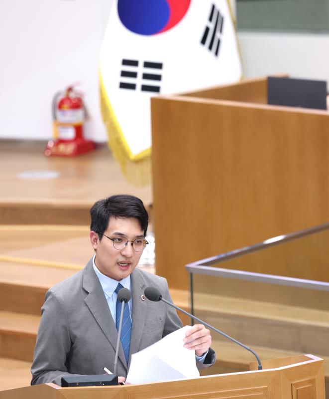 제386회 임시회 제2차 본회의 (오후 도정질문 일문 일답)_10