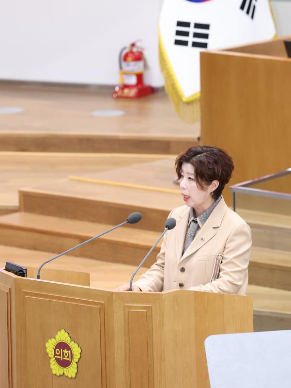 제386회 임시회 제3차 본회의 (오후 일괄질문)_9