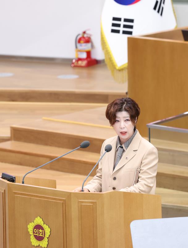 제386회 임시회 제3차 본회의 (오후 일괄질문)_10