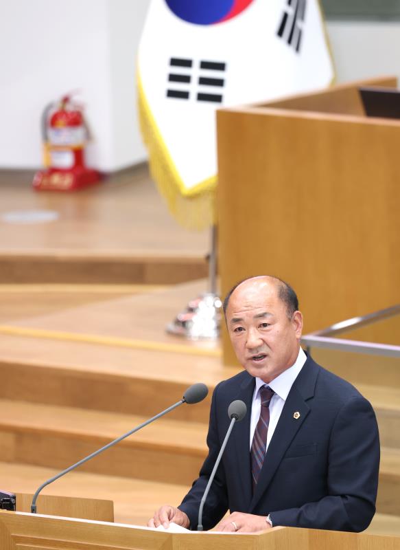 제386회 임시회 제3차 본회의 (오후 일괄질문)_9