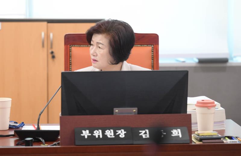 제386회 임시회 제1차 여성가족평생교육위원회_3
