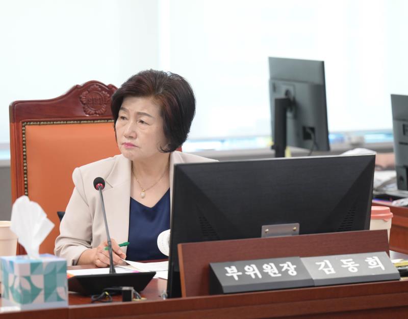 제386회 임시회 제1차 여성가족평생교육위원회_3