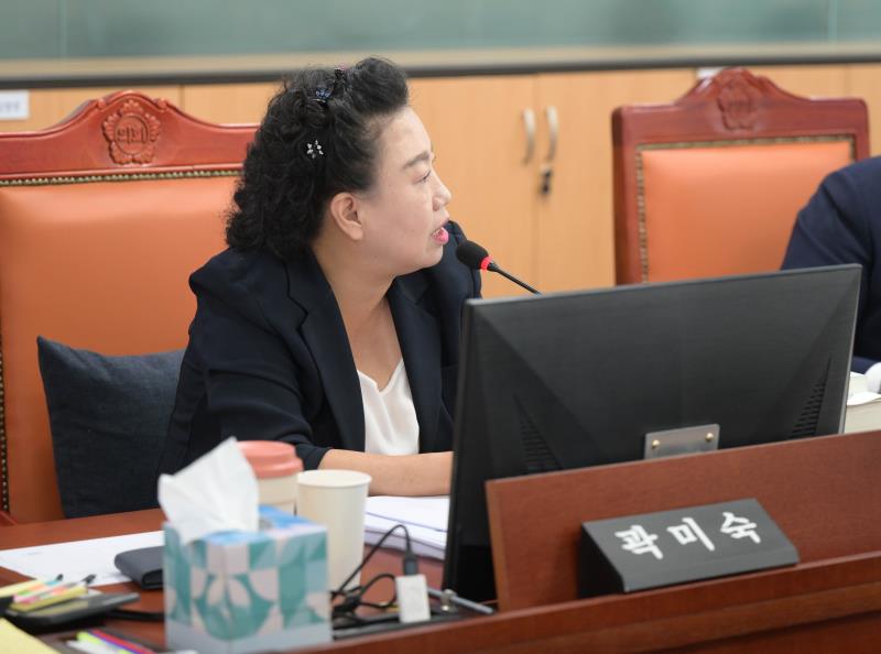 제386회 임시회 제1차 여성가족평생교육위원회_4