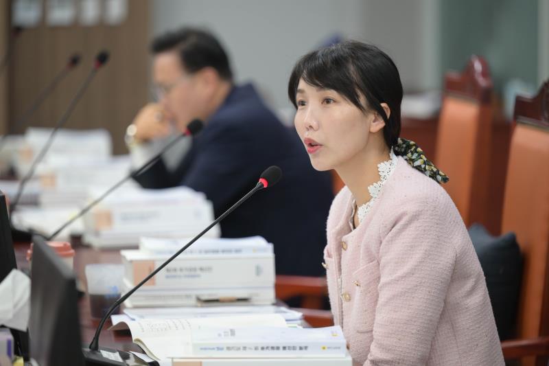 제386회 임시회 제1차 여성가족평생교육위원회_3