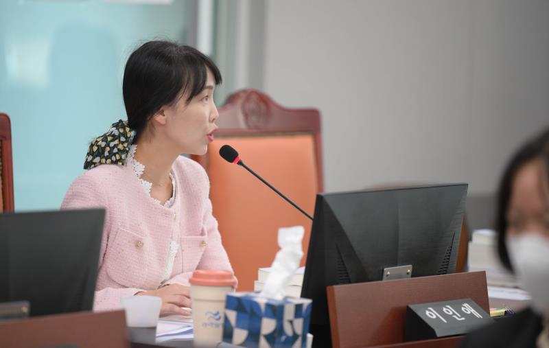 제386회 임시회 제1차 여성가족평생교육위원회_8