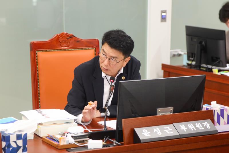 제386회 임시회 제1차 안전행정위원회_9