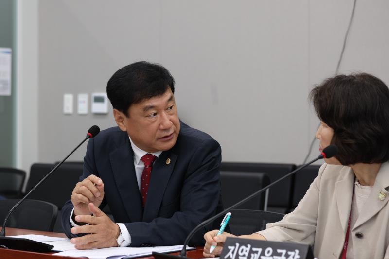 제386회 임시회 제1차 교육행정위원회