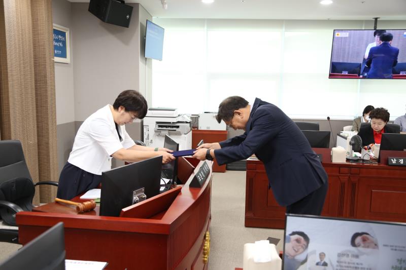 제386회 임시회 사회적경제원 인사청문회_4