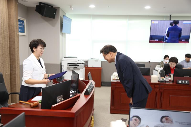 제386회 임시회 사회적경제원 인사청문회_5