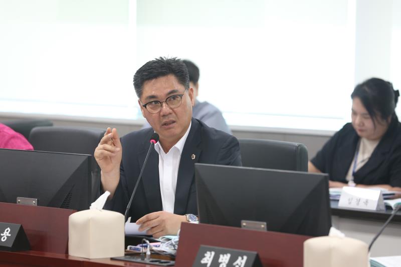 제386회 임시회 사회적경제원 인사청문회_9