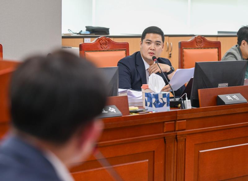 제386회 임시회 제2차 여성가족평생교육위원회_4