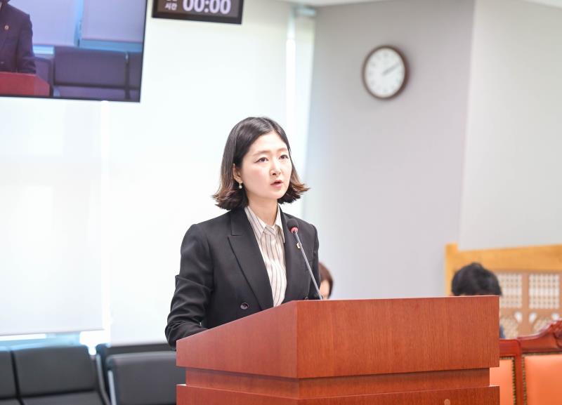 제386회 임시회 제2차 여성가족평생교육위원회_4