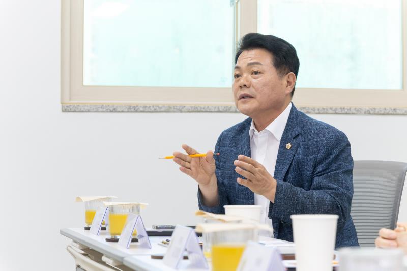제386회 임시회 교육기획위원회 현장방문-1_2