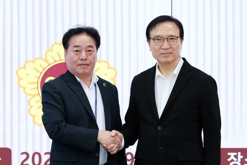 경기도의회 - 경기도교육청 여야정협치위원회 협약식_7