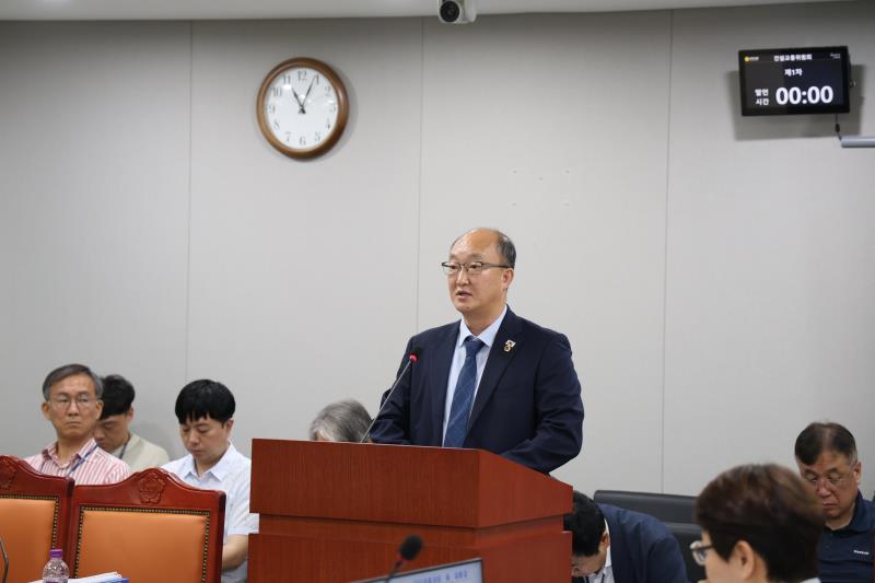 제386회 임시회 제1차 건설교통위원회_6