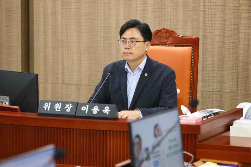 제386회 임시회 제2차 의회운영위원회_3