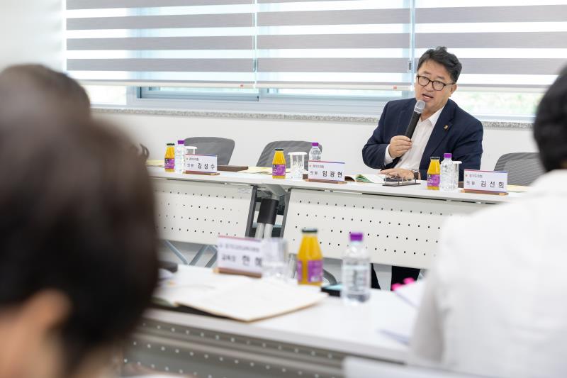 제386회 임시회 교육기획위원회 현장방문 2일차-2_4