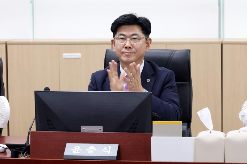 경기도의회 의원 및 직원의 생성형 인공지능 활용 역량강화 방안 연구용역 중간보고회_9