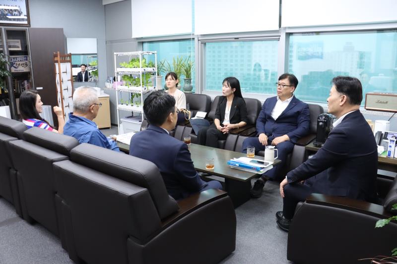경기도의회 더불어민주당 최종현 대표의원, 경기도 소상공인연합회 정담회_3