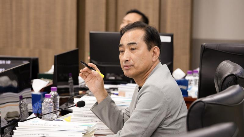 제386회 임시회 제2차 경기도청예산결산특별위원회_5