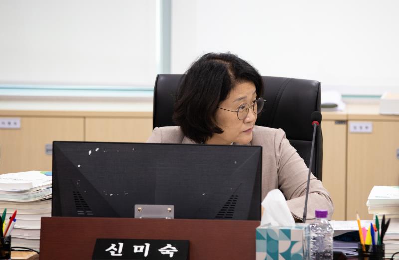 제386회 임시회 제2차 경기도청예산결산특별위원회_3