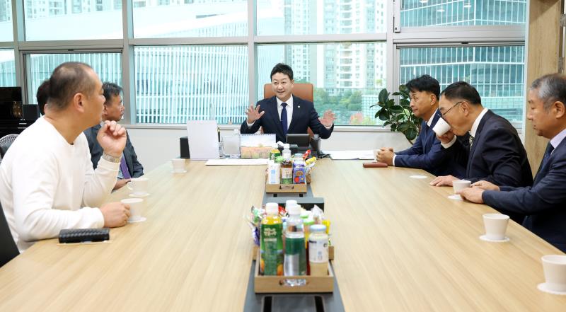 김진경 의장 시흥시 희망팔도회 간담회_5