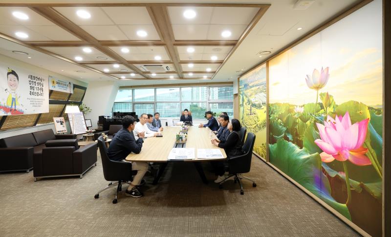 김진경 의장 시흥시 희망팔도회 간담회_9