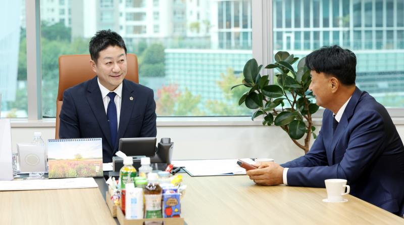 김진경 의장 시흥시 희망팔도회 간담회_10