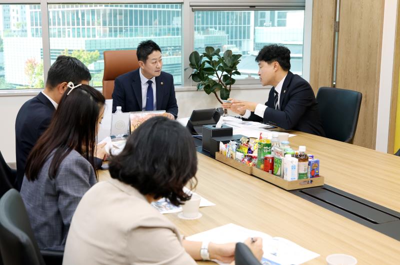 김진경 의장 이영주 의원 및 양주시 관계자 면담_2