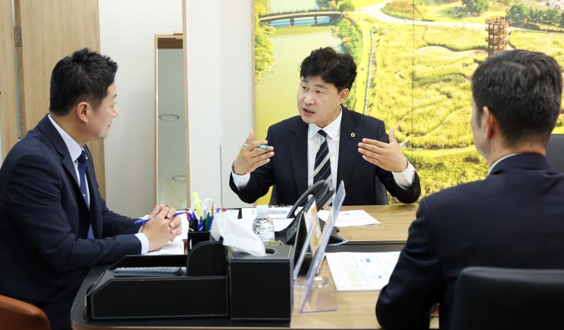 김진경 의장 이영주 의원 및 양주시 관계자 면담_10