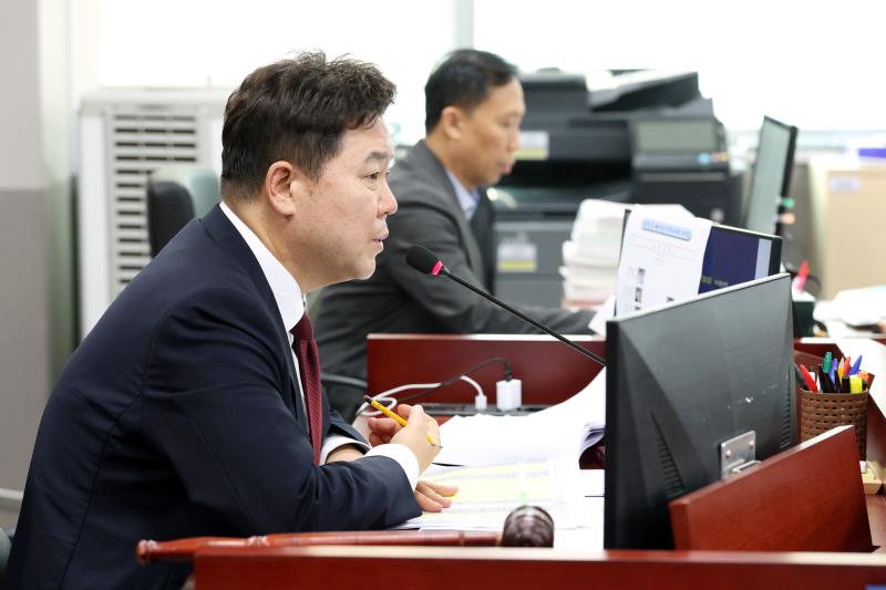 제384회 정례회 제6차 경기도청예산결산특별위원회_8