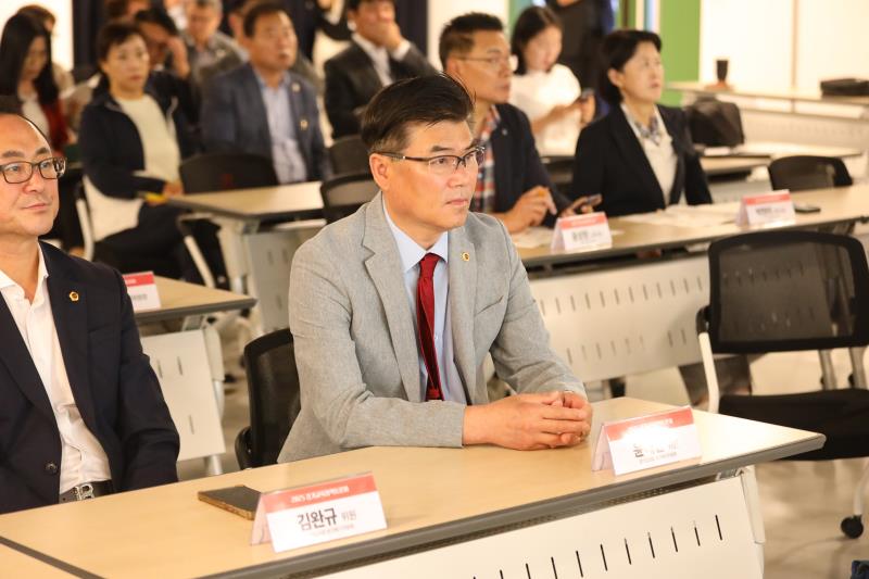 학령인구 감소시대, 경기도 교육의 지속가능한 대응전략을 모색하다 정책토론회_5