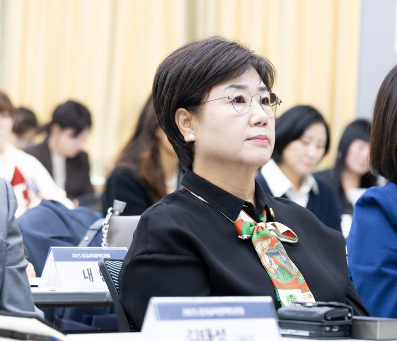 경기도 교육격차 해소와 미래교육을 위한 온라인 학교의 제도적 정착 방안 정책토론회_9